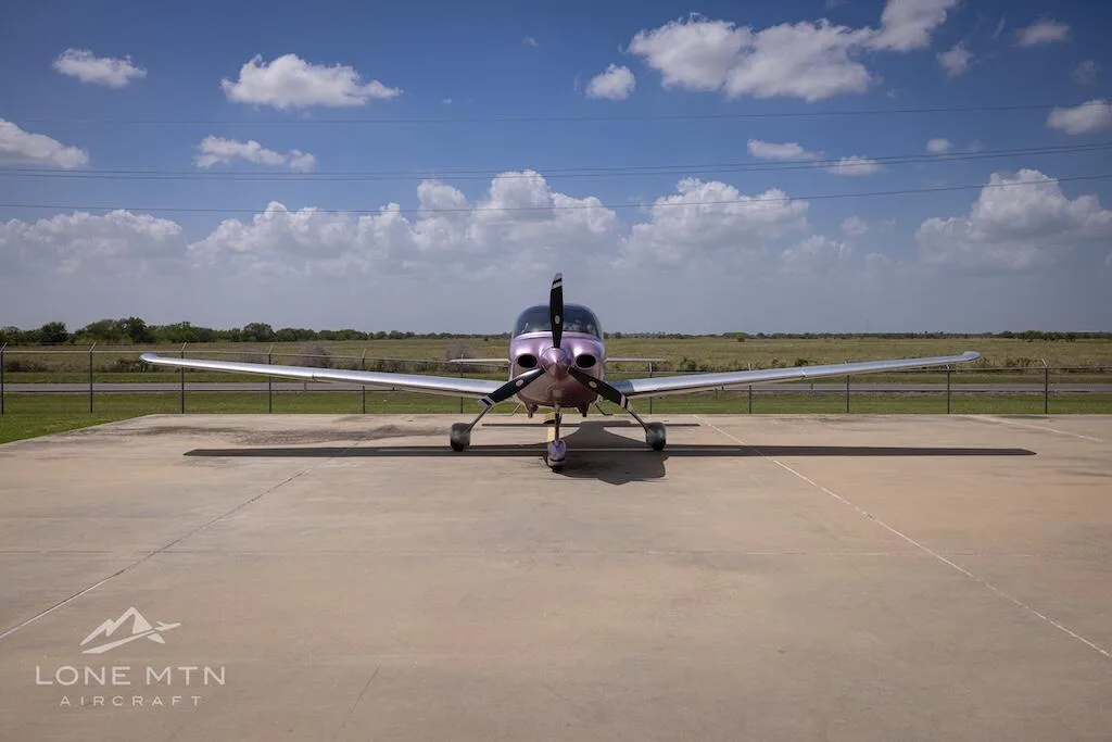 Exterior view of a 2024 Cirrus SR22 G7 GTS.