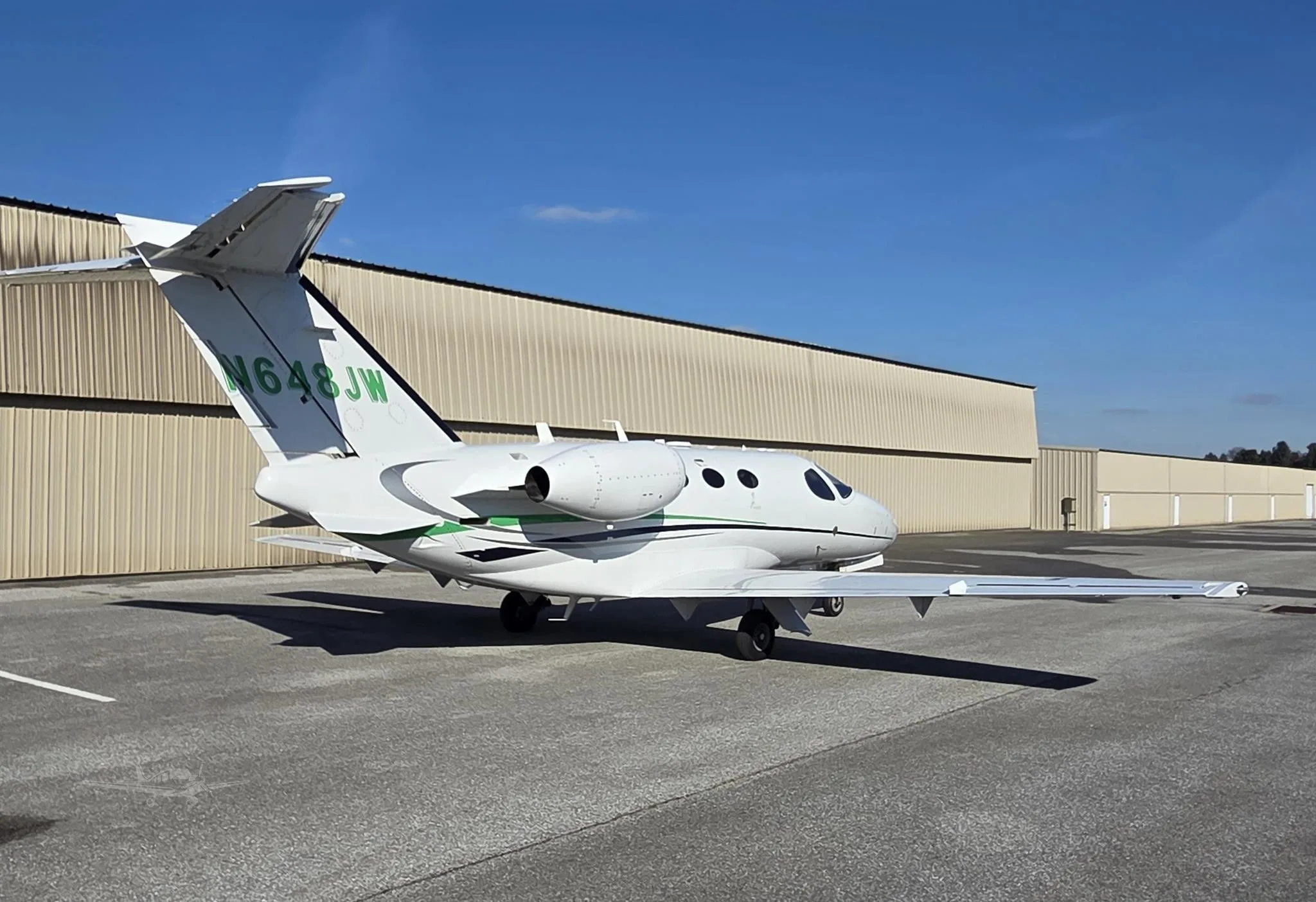 Exterior view of a 2008 CESSNA CITATION MUSTANG, N648JW.