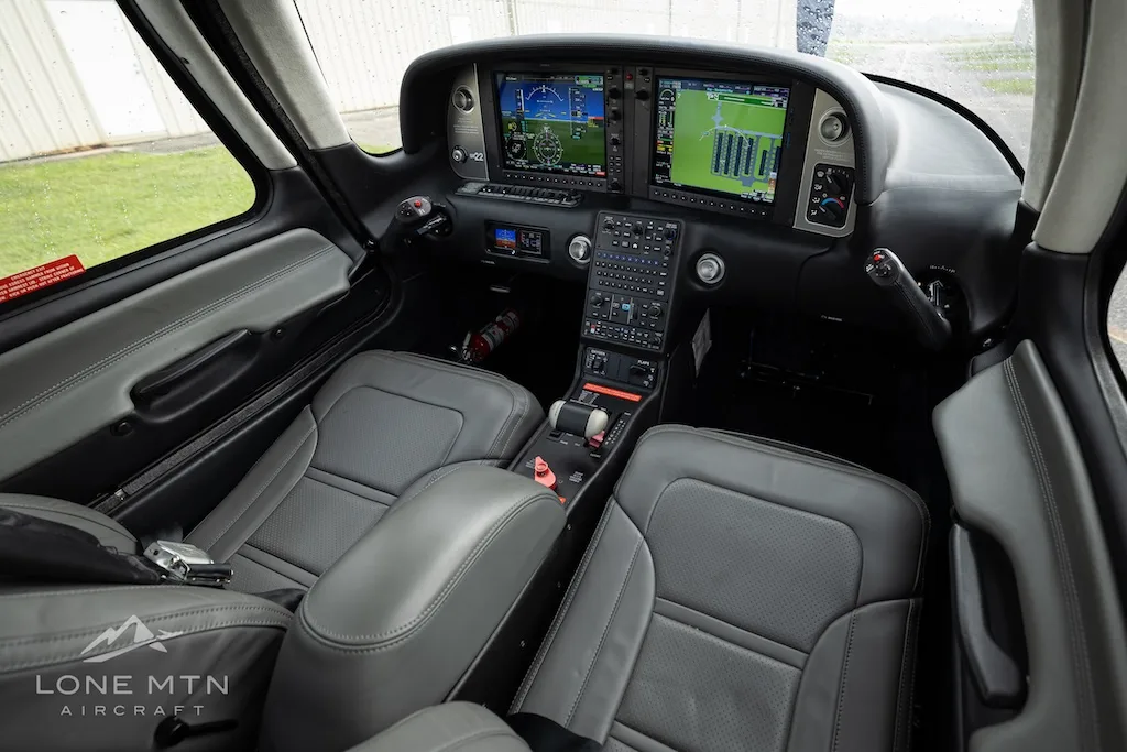 Cabin interior of a 2023 Cirrus SR22 G6 GTS.