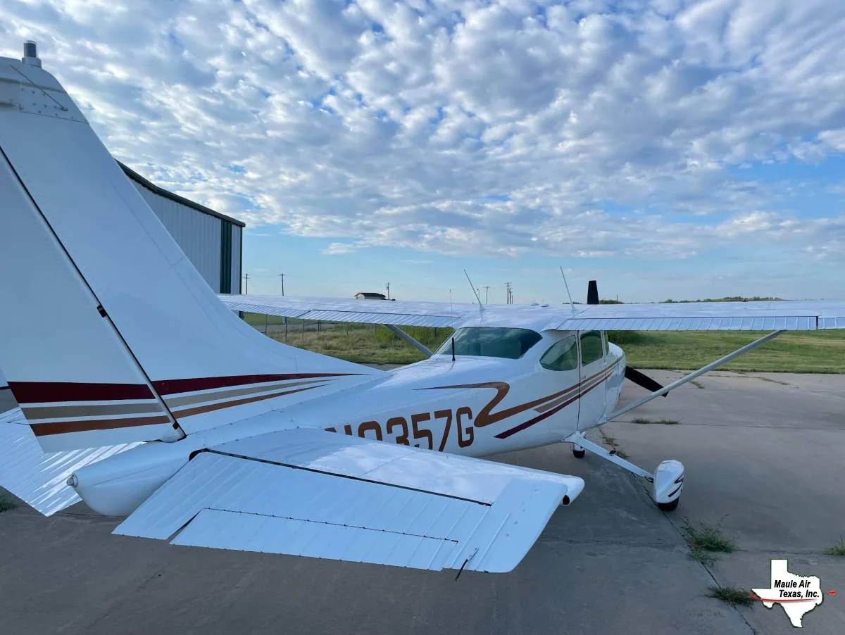 Exterior view of a 1971 Cessna 182P Skylane.