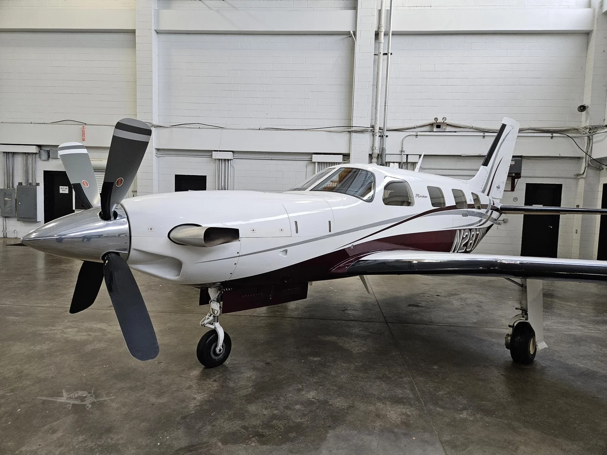 Exterior view of a 2007 PIPER MERIDIAN, N287MA.