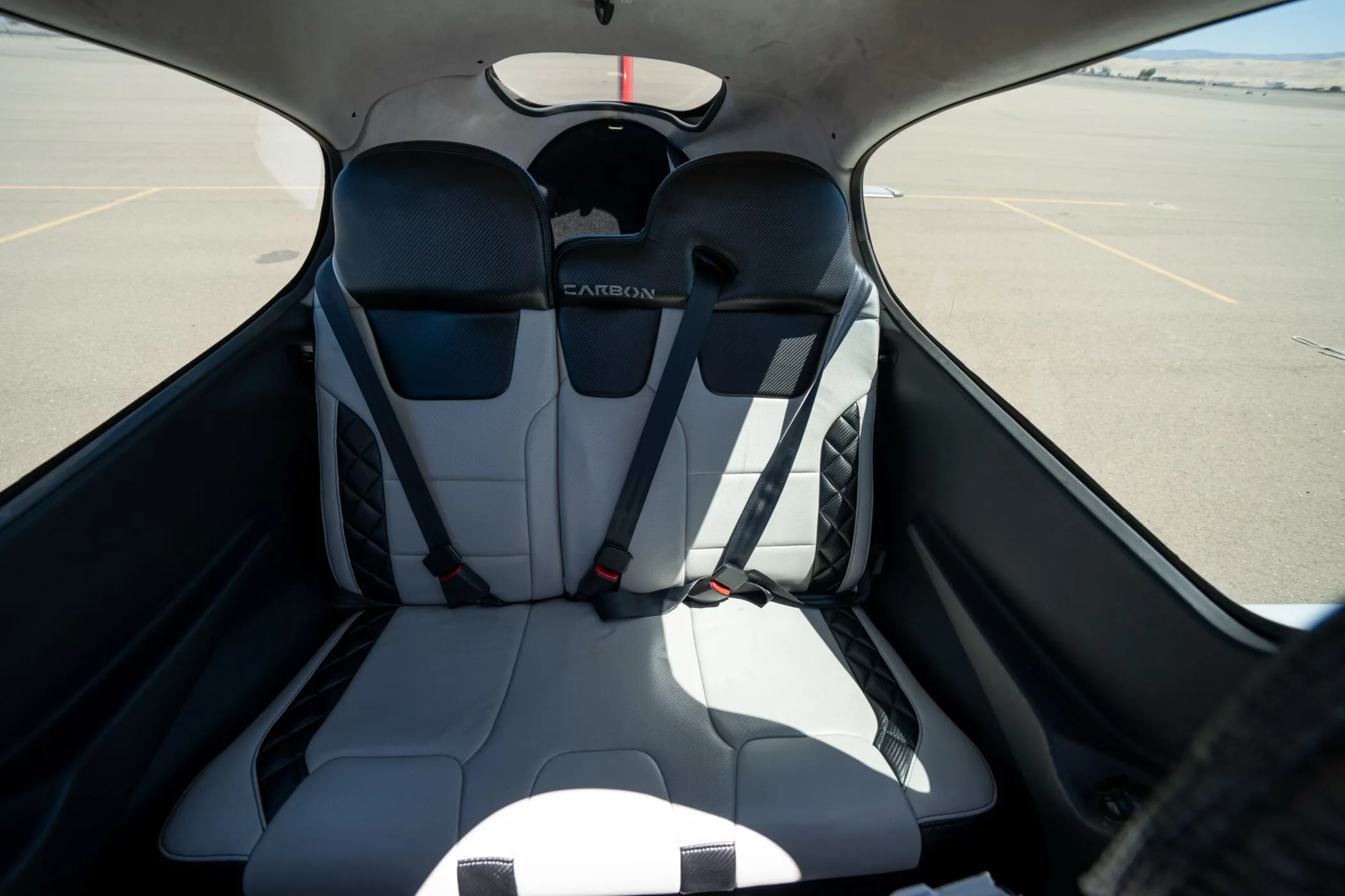 Cabin interior of a 2014 Cirrus SR22-G5 TURBO.