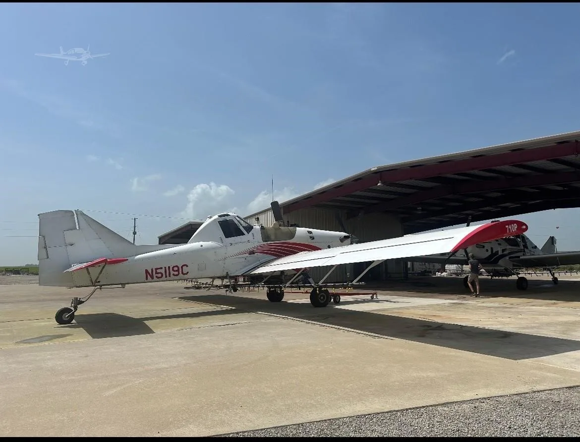 Exterior view of a 2019 THRUSH S2R-T660, N5119C.