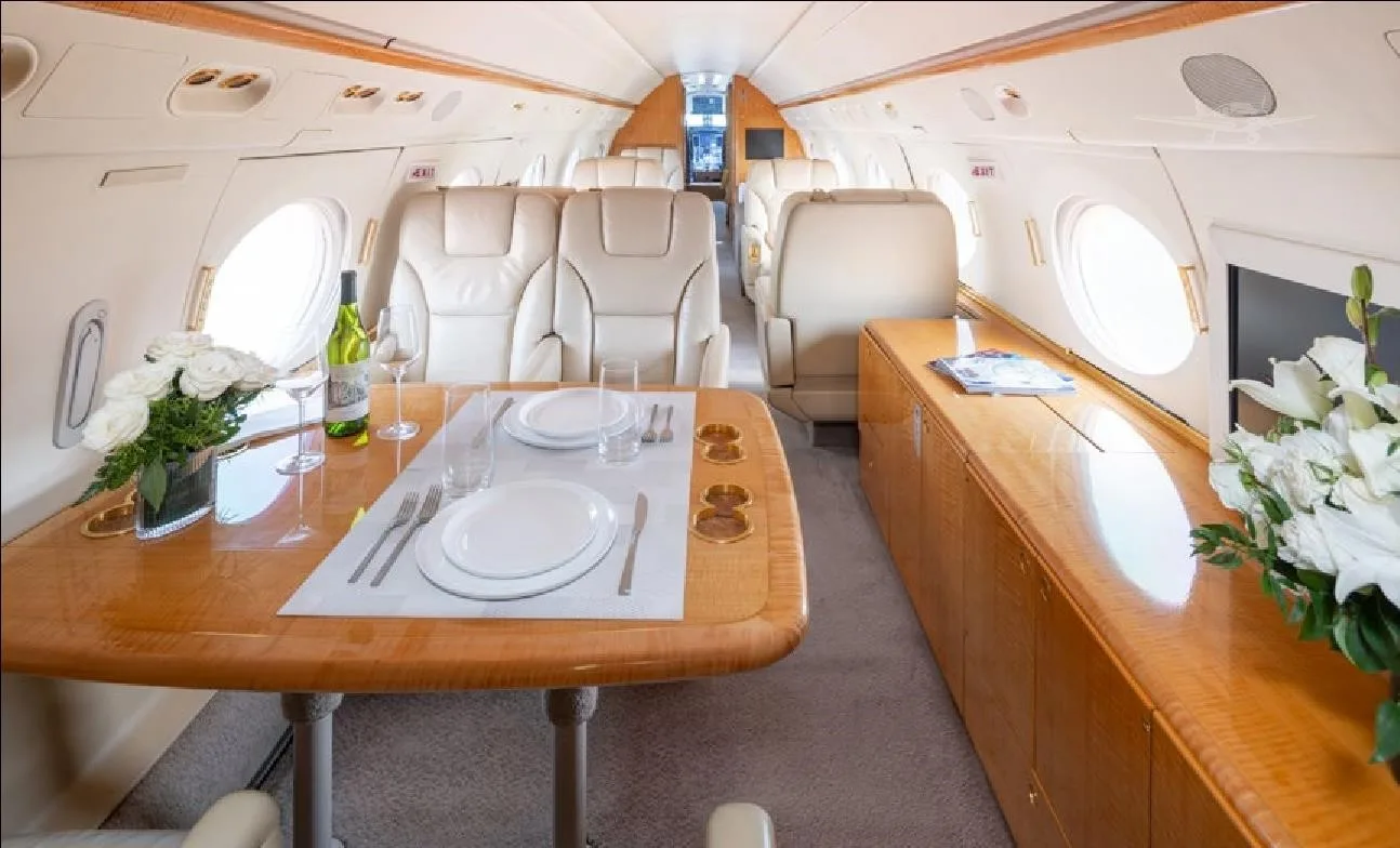 Cabin interior of a 1997 GULFSTREAM GV.