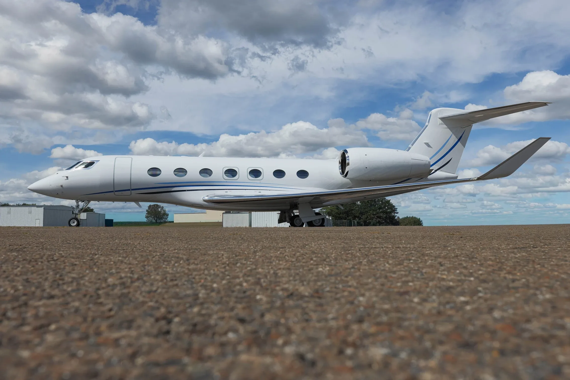 Exterior view of a 2013 Dassault Falcon 7X.