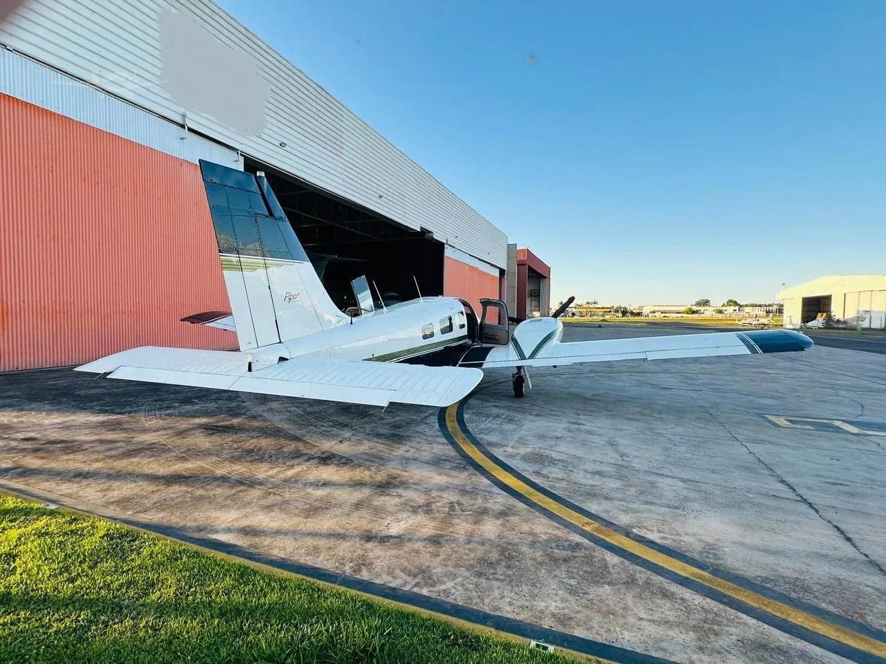 Exterior view of a 1994 PIPER SENECA IV, PS-YCH.