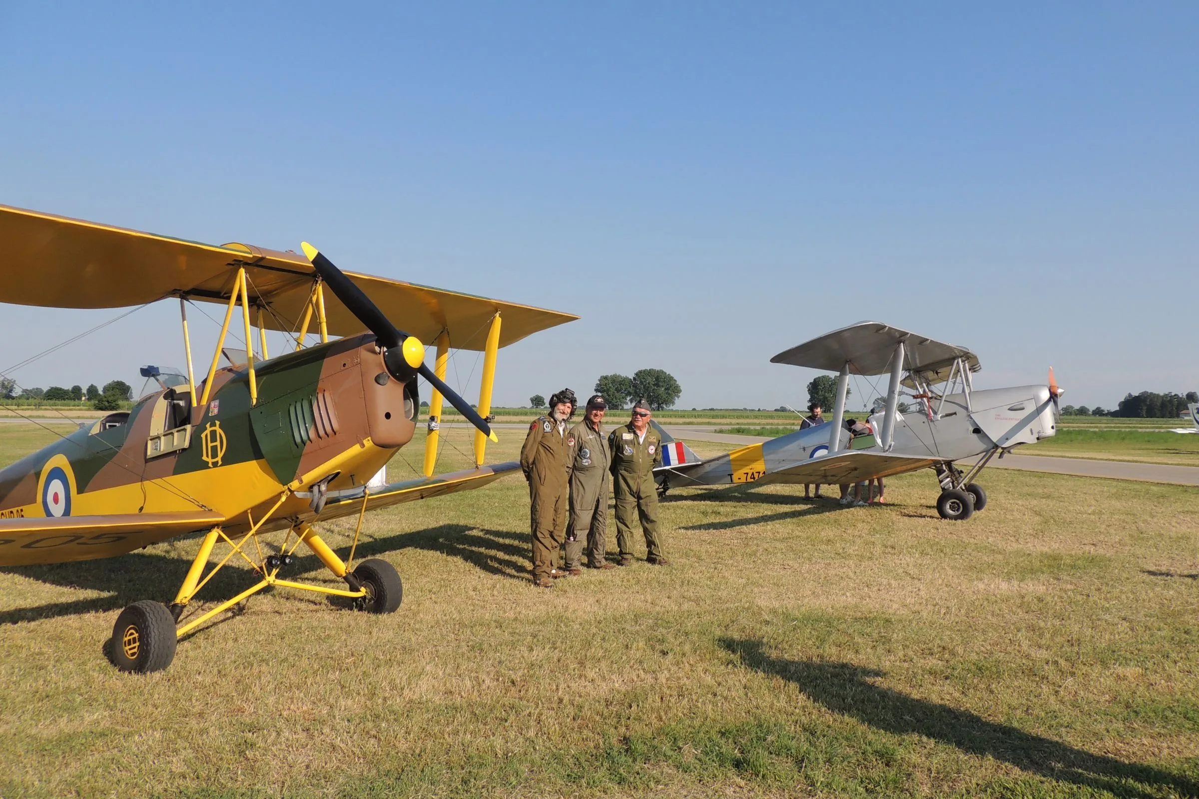 Exterior view of a 2001 de Havilland DH-82 Tiger Moth.
