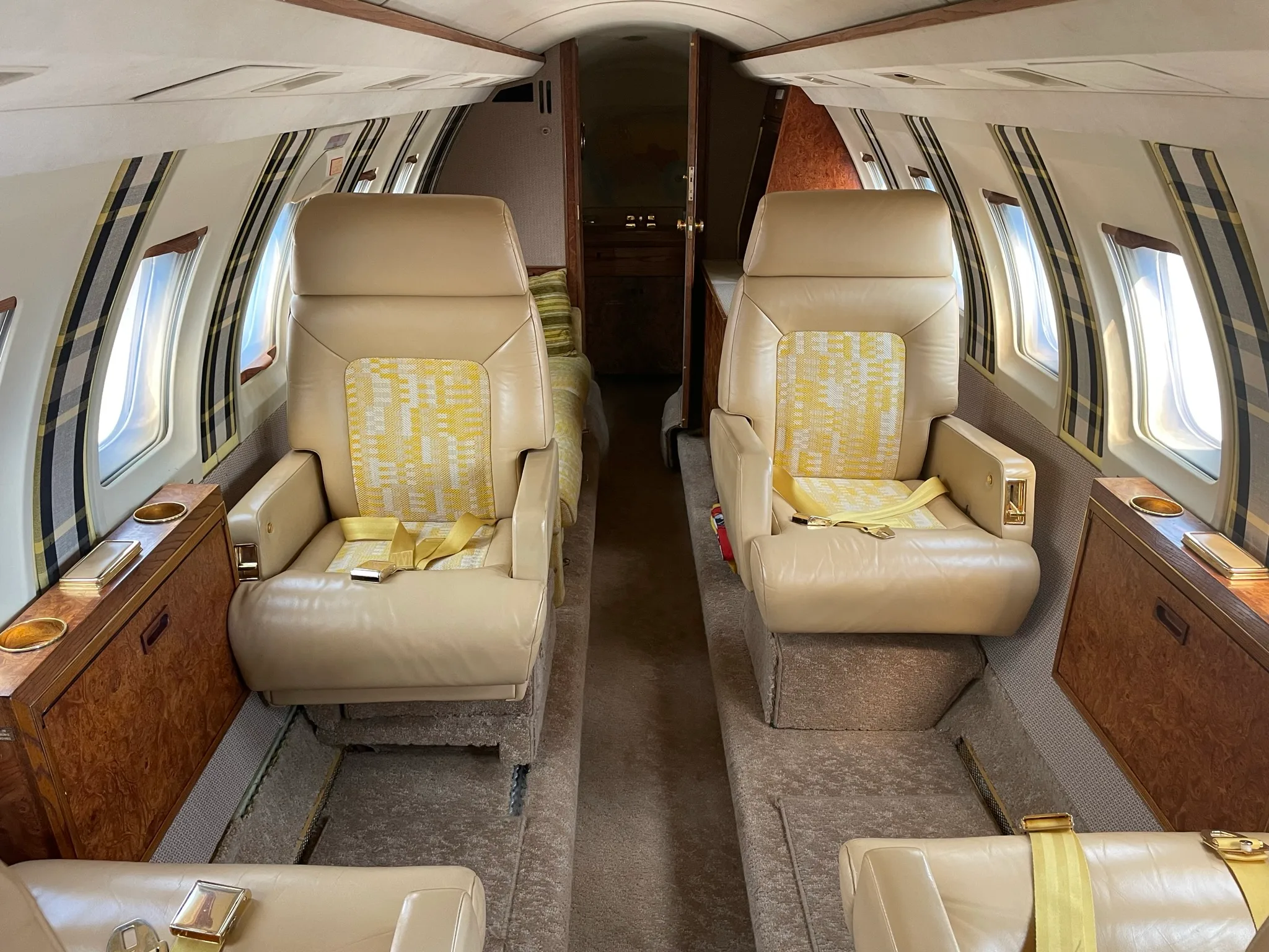 Cabin interior of a 1978 Hawker 125-700A.