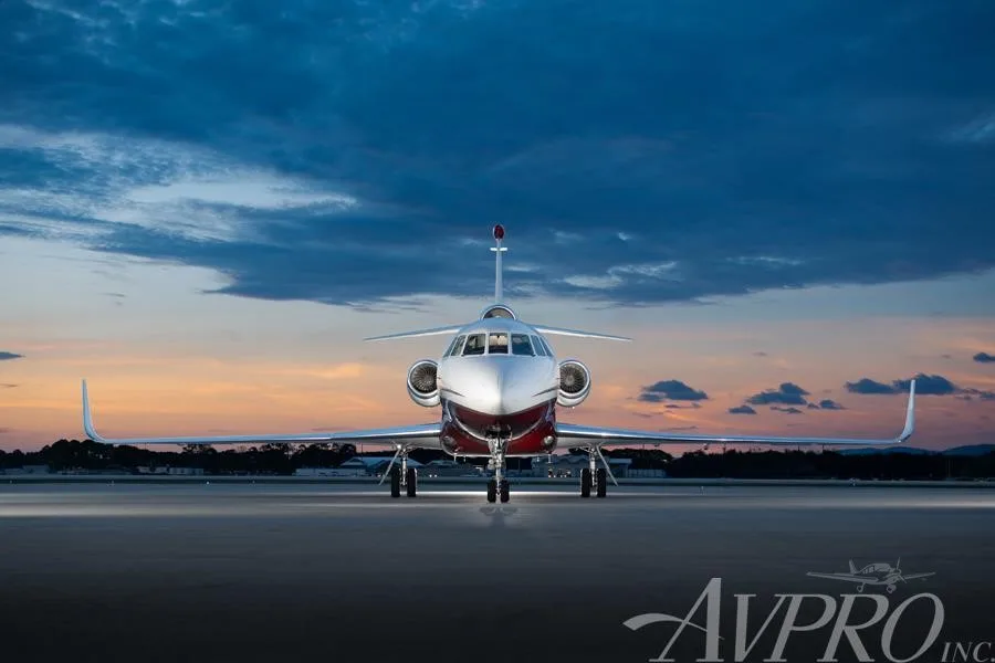 Exterior view of a 2015 DASSAULT FALCON 900LX, N900VG.