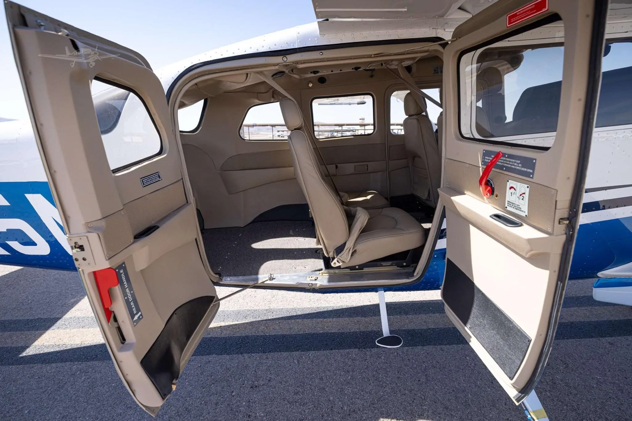 Exterior view of a 2018 CESSNA TURBO 206H STATIONAIR HD, N515AD.