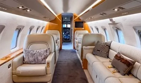Cabin interior of a 1983 BOMBARDIER CHALLENGER 601-3A.