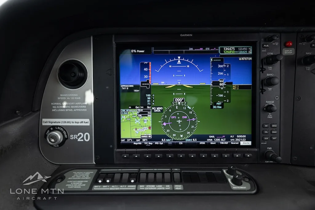 Avionics suite of a 2021 Cirrus SR20 G6.