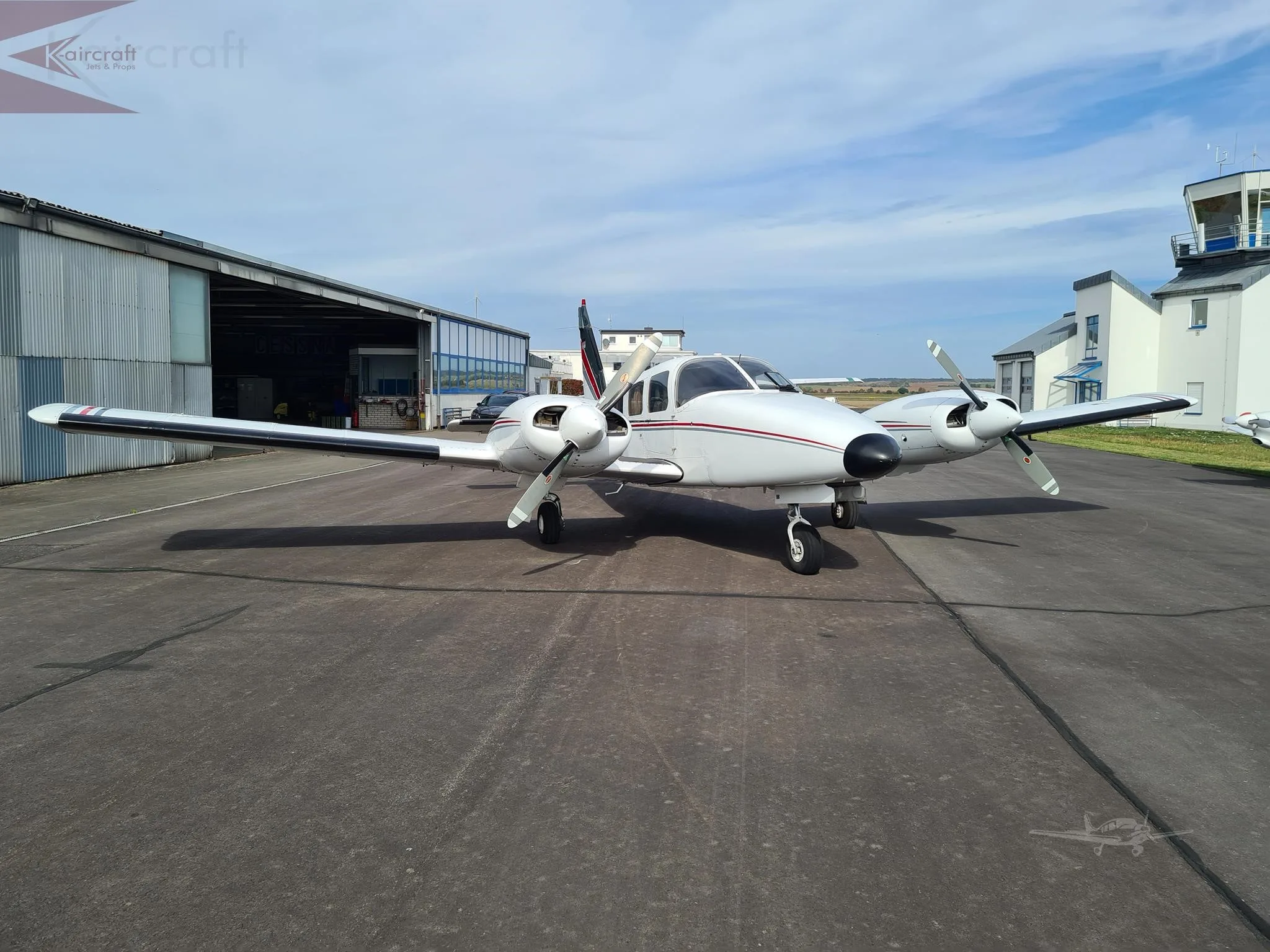Exterior view of a 1978 PIPER SENECA II, D-GARE.
