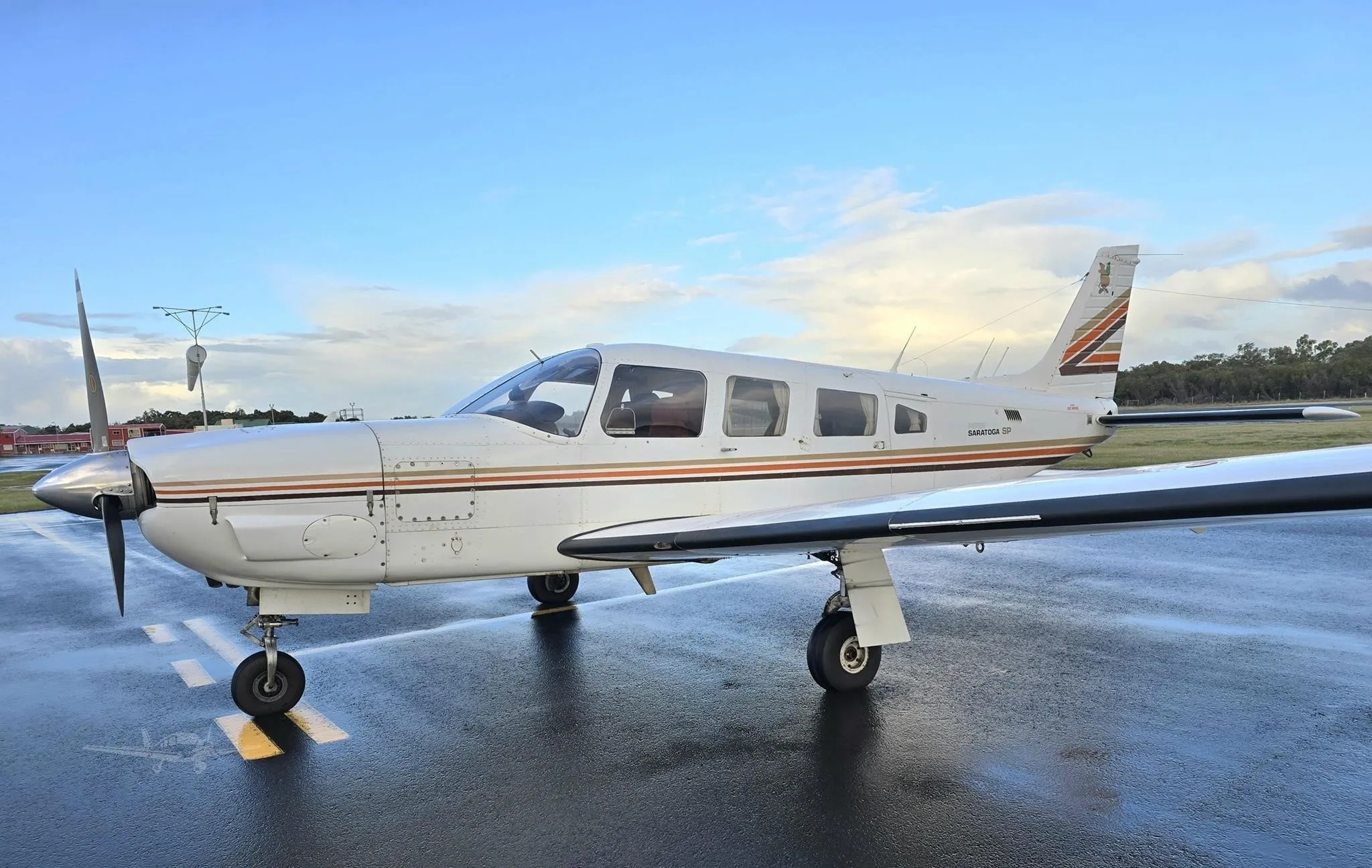 Exterior view of a 1981 PIPER SARATOGA II HP.
