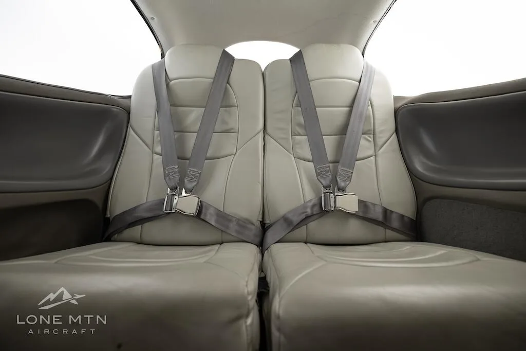 Cabin interior of a 2002 Cirrus SR22 G1.