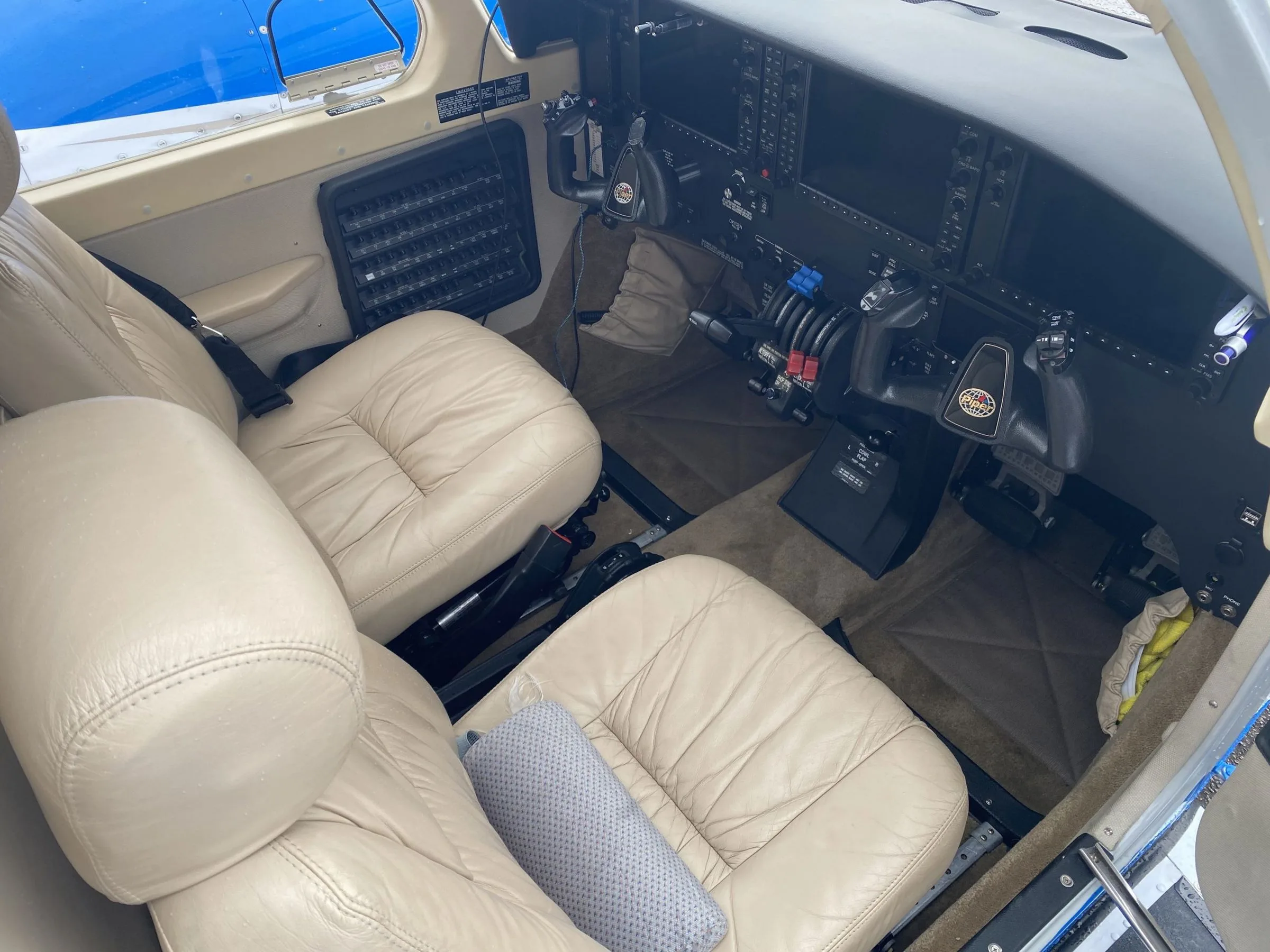 Cabin interior of a 2014 Piper PA-34-220T Seneca V.