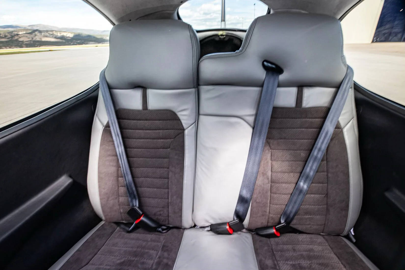Cabin interior of a 2019 Cirrus SR22-G6 TURBO.