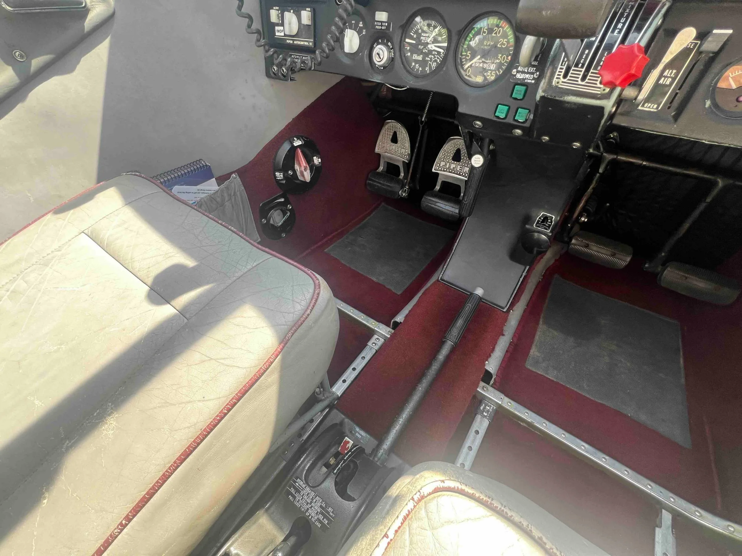Cockpit and instrument panel of a 1968 Piper PA-28R-180 Arrow.