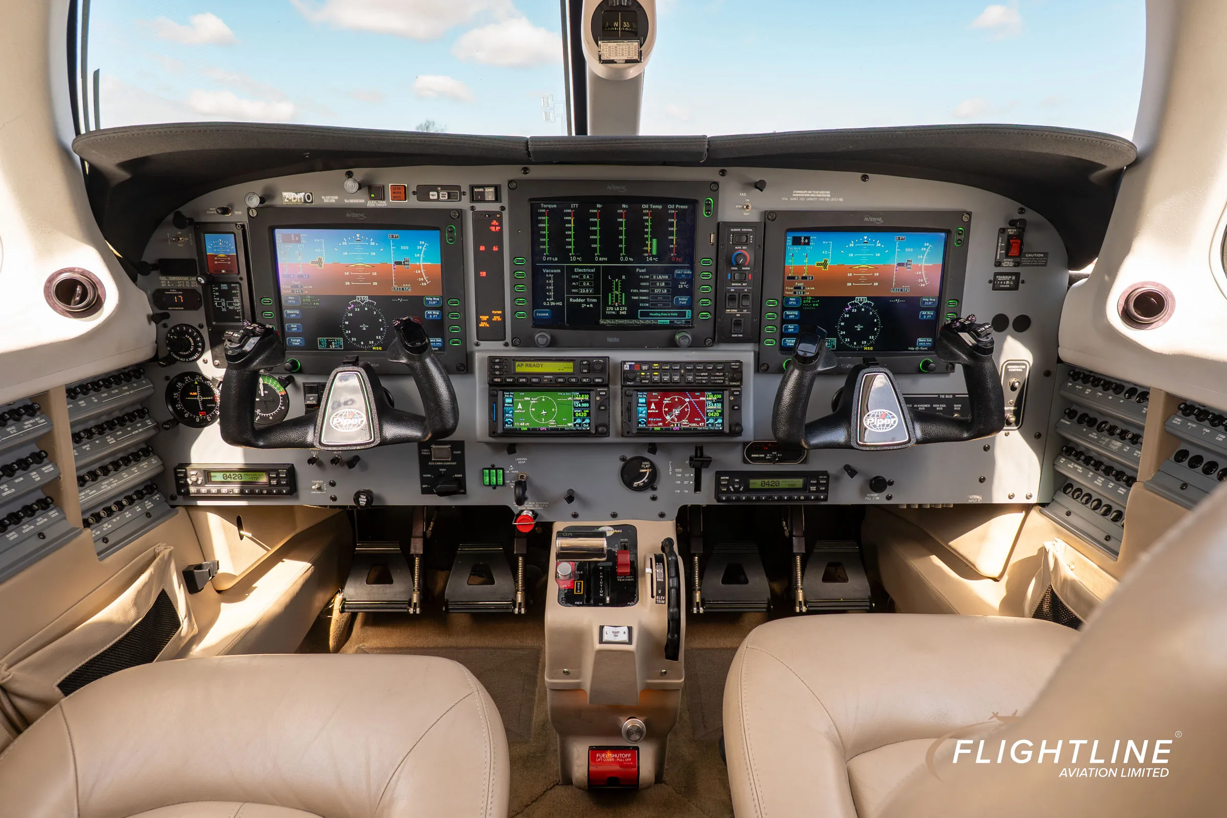 Cockpit and instrument panel of a 2006 Piper PA-46-500TP M500 Meridian.