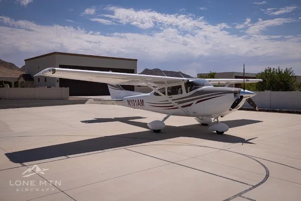 Marketing image of a 2005 Cessna 182T.