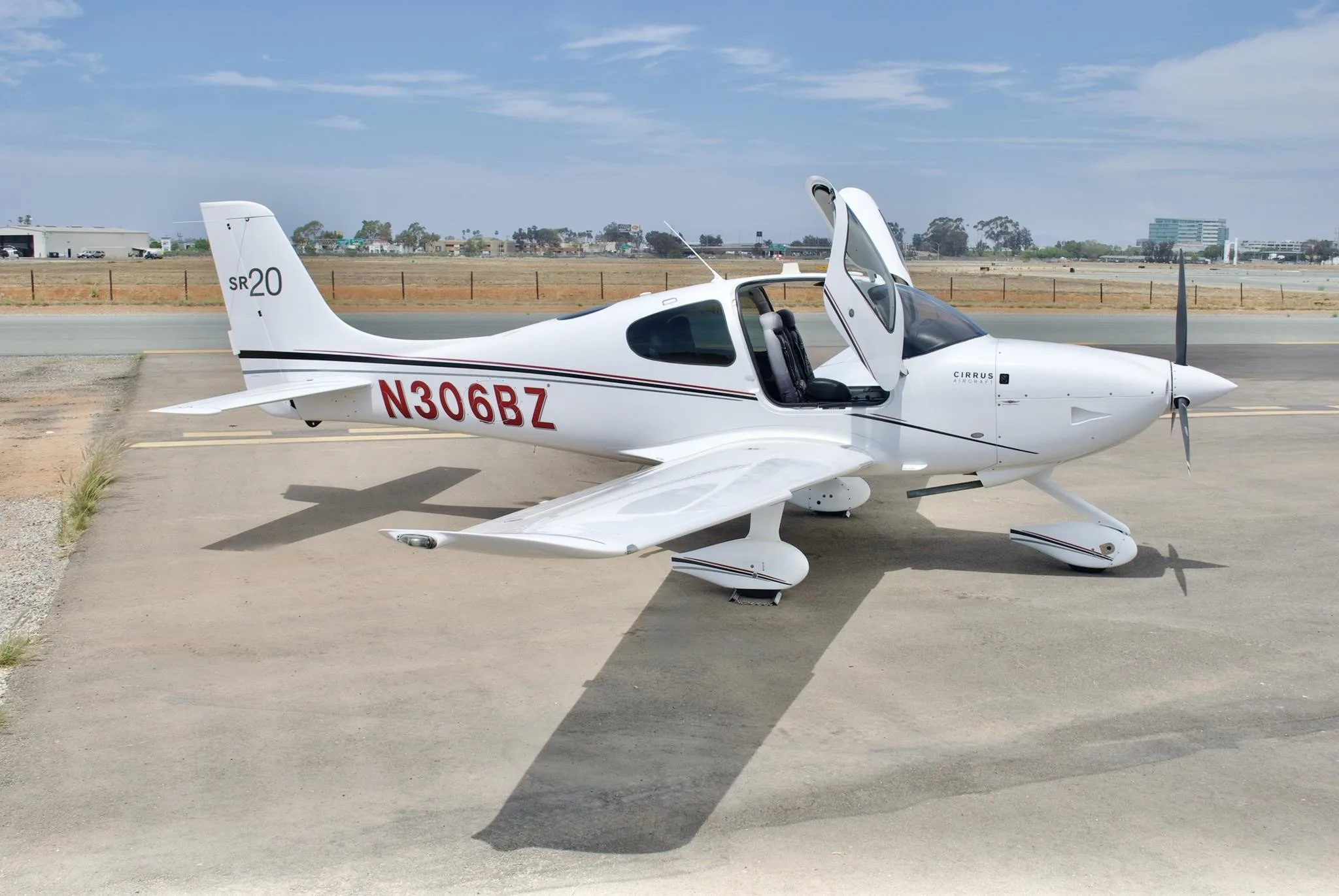 Exterior view of a 2025 Cirrus SR22-G7+ Turbo, N402HE.