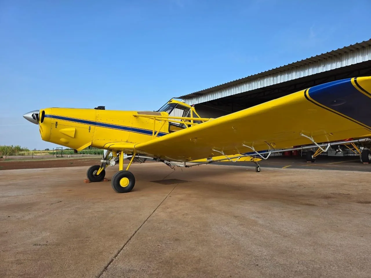Exterior view of a 1976 PIPER PAWNEE.