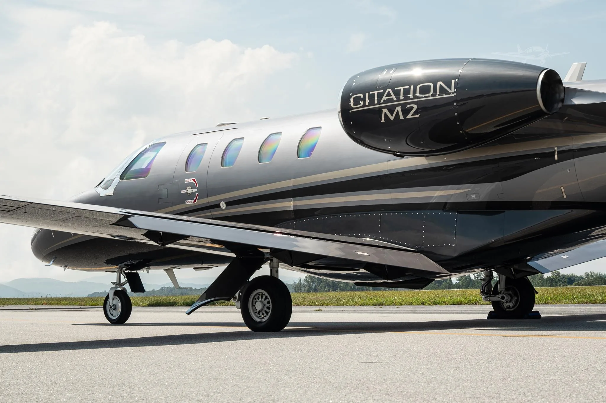 Exterior view of a 2022 CESSNA CITATION M2 GEN 2, N525V.