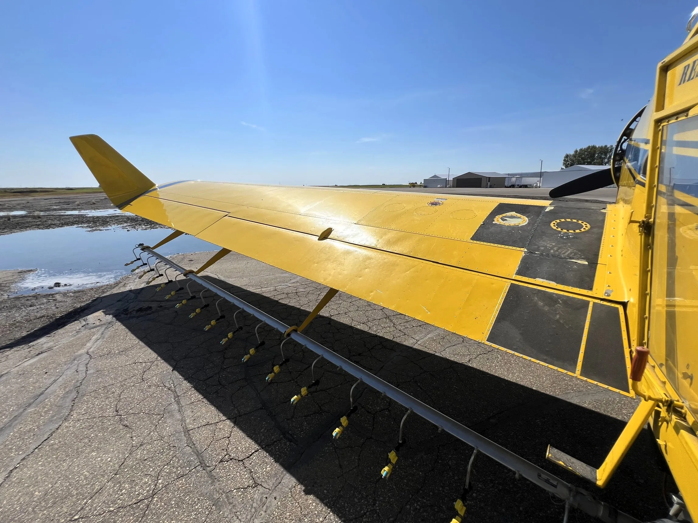 Exterior view of a 1990 Air Tractor, N4513W.