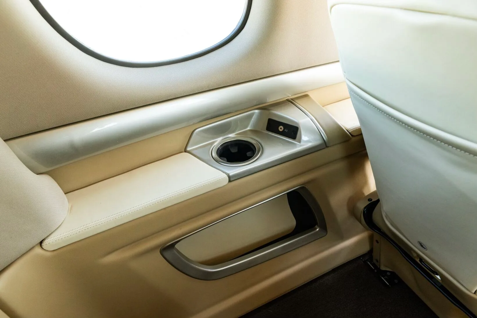 Cabin interior of a 2022 Cirrus SF50-G2+ Elite.