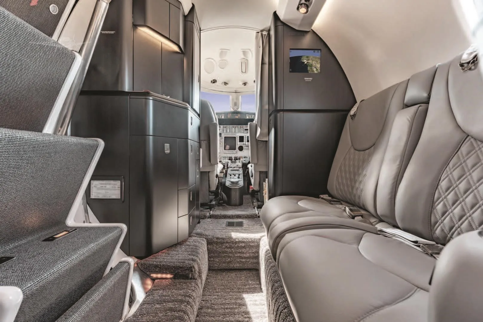 Cabin interior of a 2000 CESSNA CITATION EXCEL.