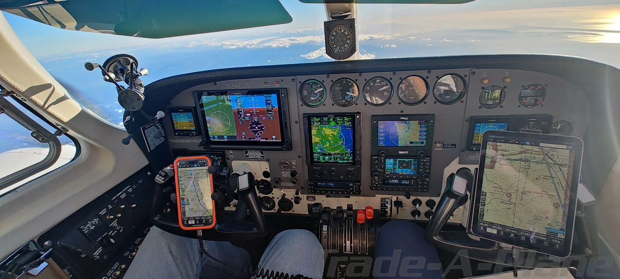 Cockpit and instrument panel of a 1980 CESSNA 340A.