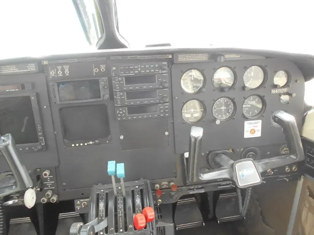 Cockpit and instrument panel of a 1985 Piper Chieftain.