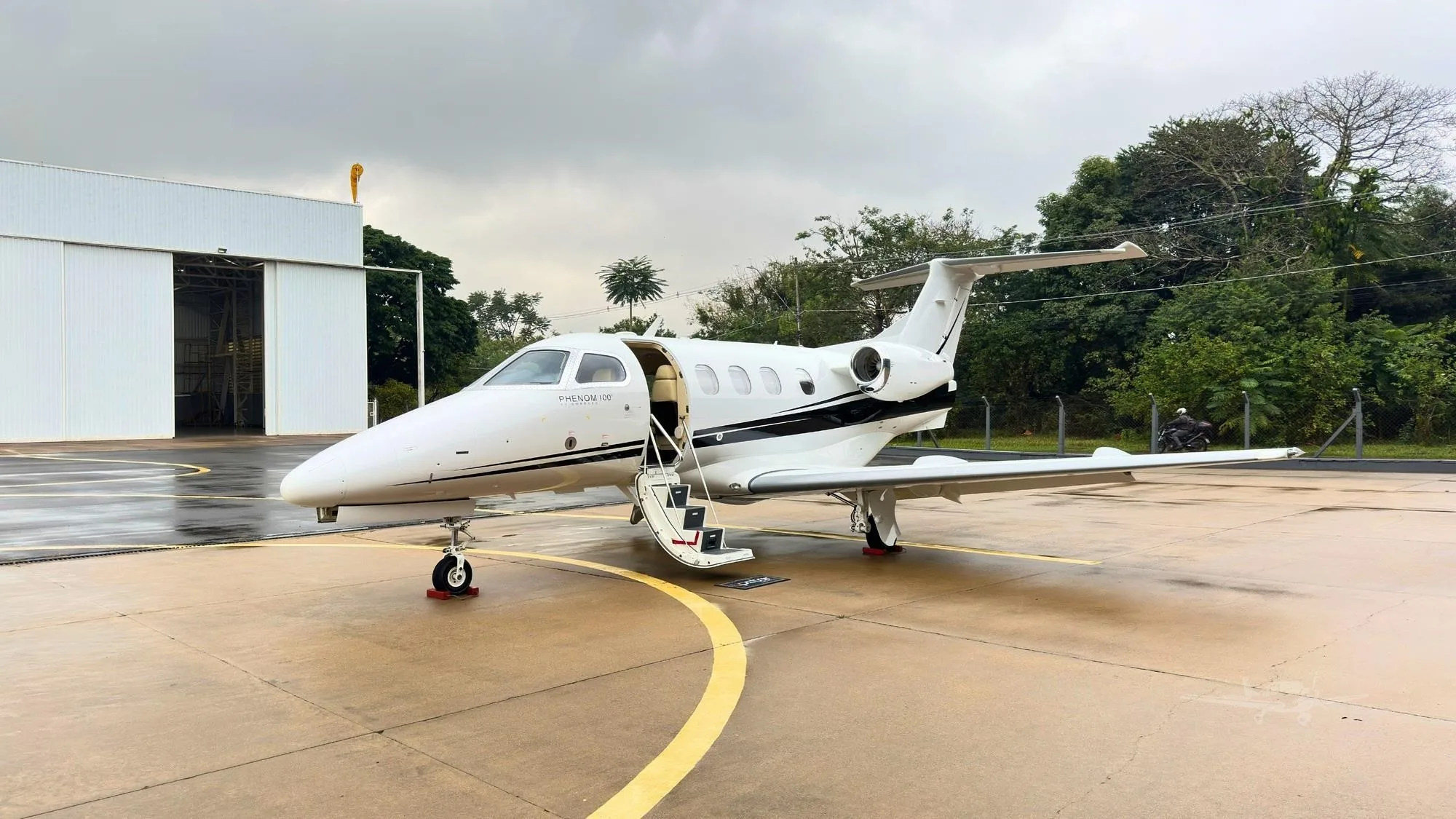 Exterior view of a 2010 EMBRAER PHENOM 100.