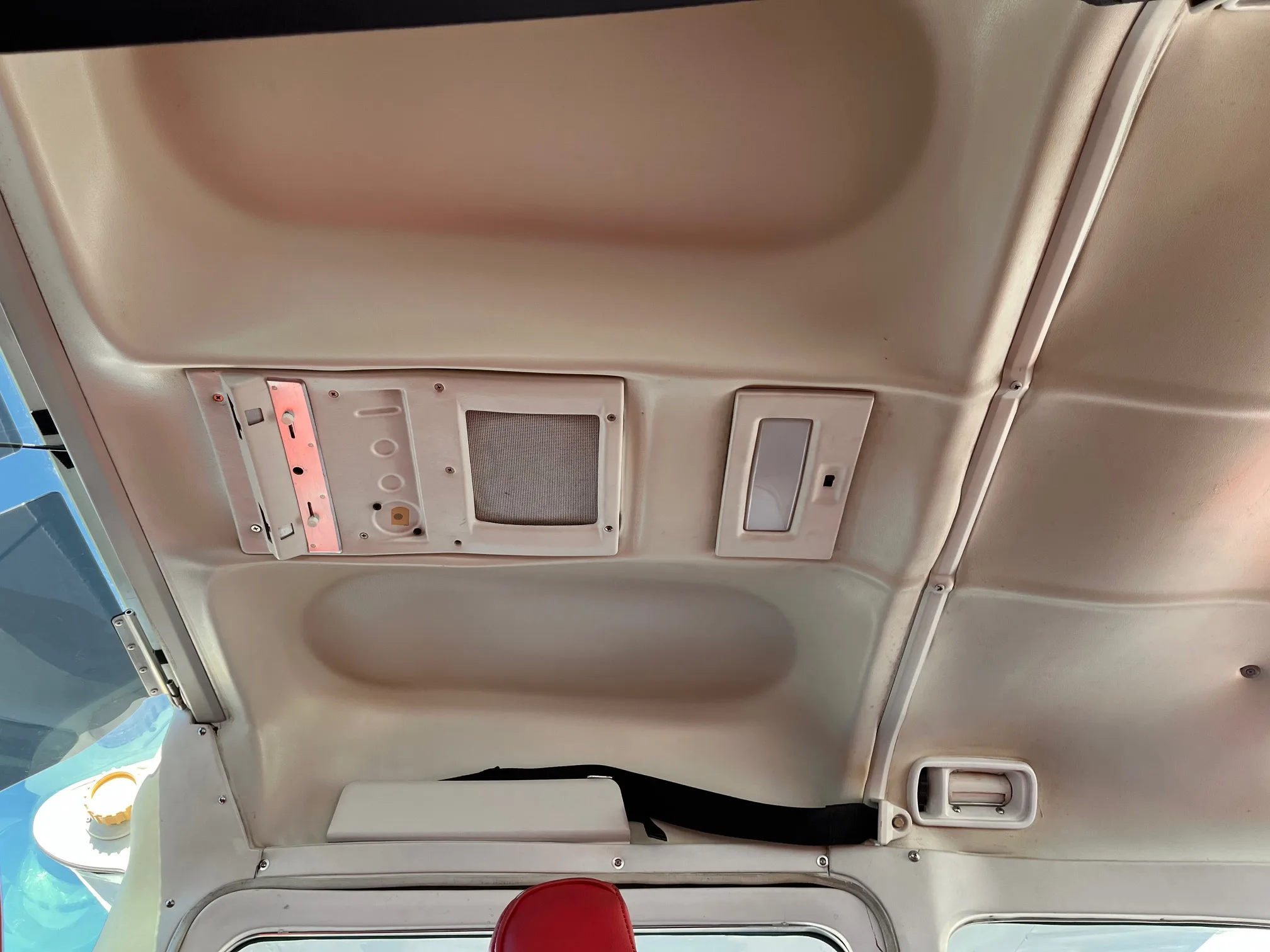 Cabin interior of a 1978 Cessna 182Q Skylane - $165,000 - N5868M (Very local to Placerville).