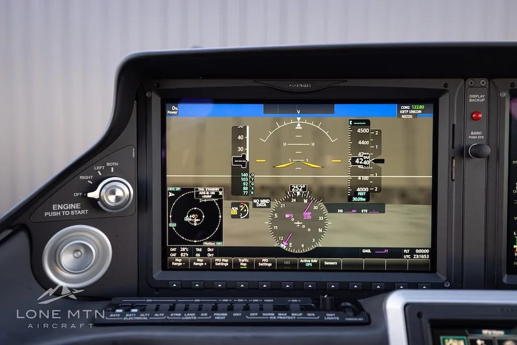 Avionics suite of a 2024 Cirrus SR22T G7.