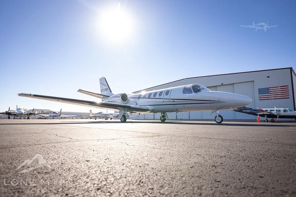 Exterior view of a 2005 CESSNA CITATION BRAVO, N551TK.