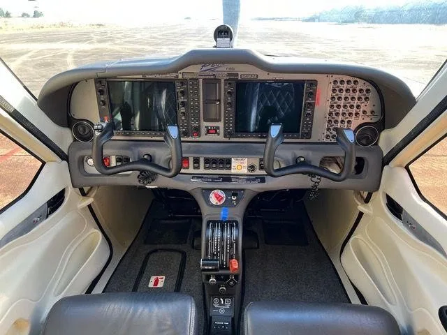 Avionics suite of a 2019 TECNAM P2010 MKII.