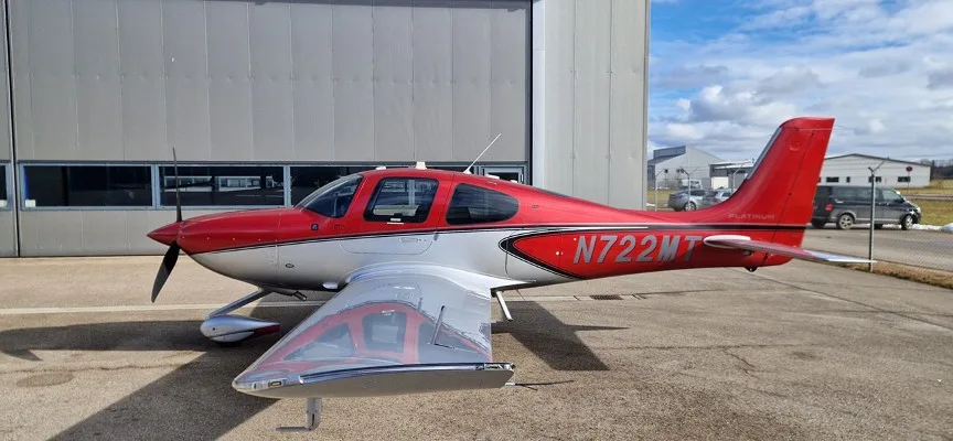 Marketing image of a 2023 Cirrus SR22-G6.