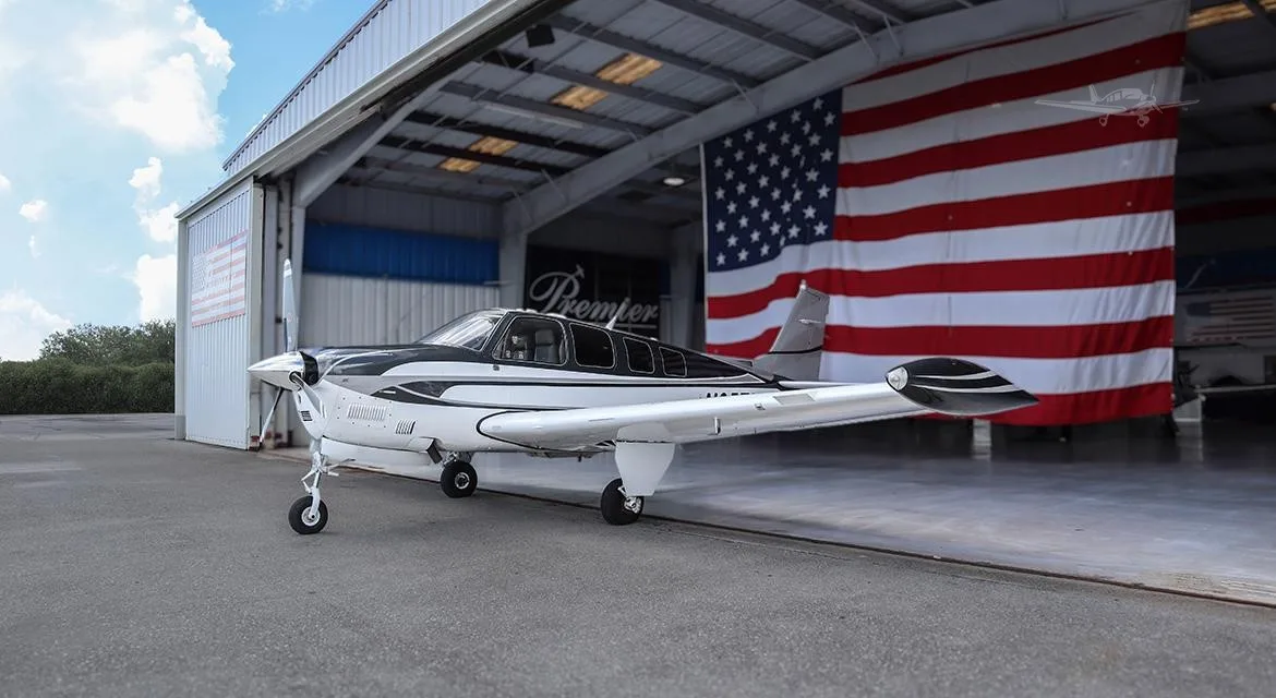 Exterior view of a 2006 BEECHCRAFT G36 BONANZA, N95TH.