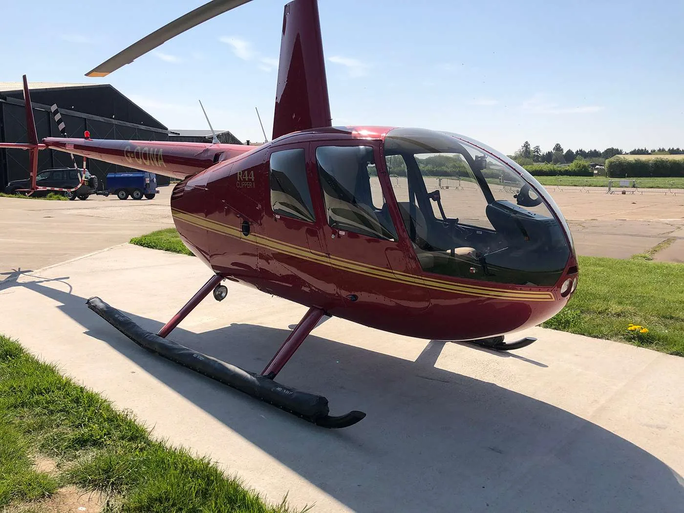 Exterior view of a 2005 Robinson R44 Raven II Clipper.