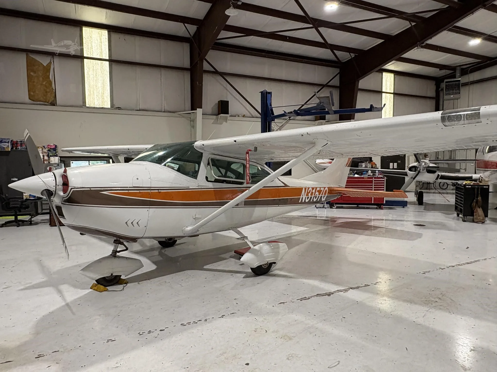 Exterior view of a 1967 CESSNA 182 SKYLANE, N3157Q.