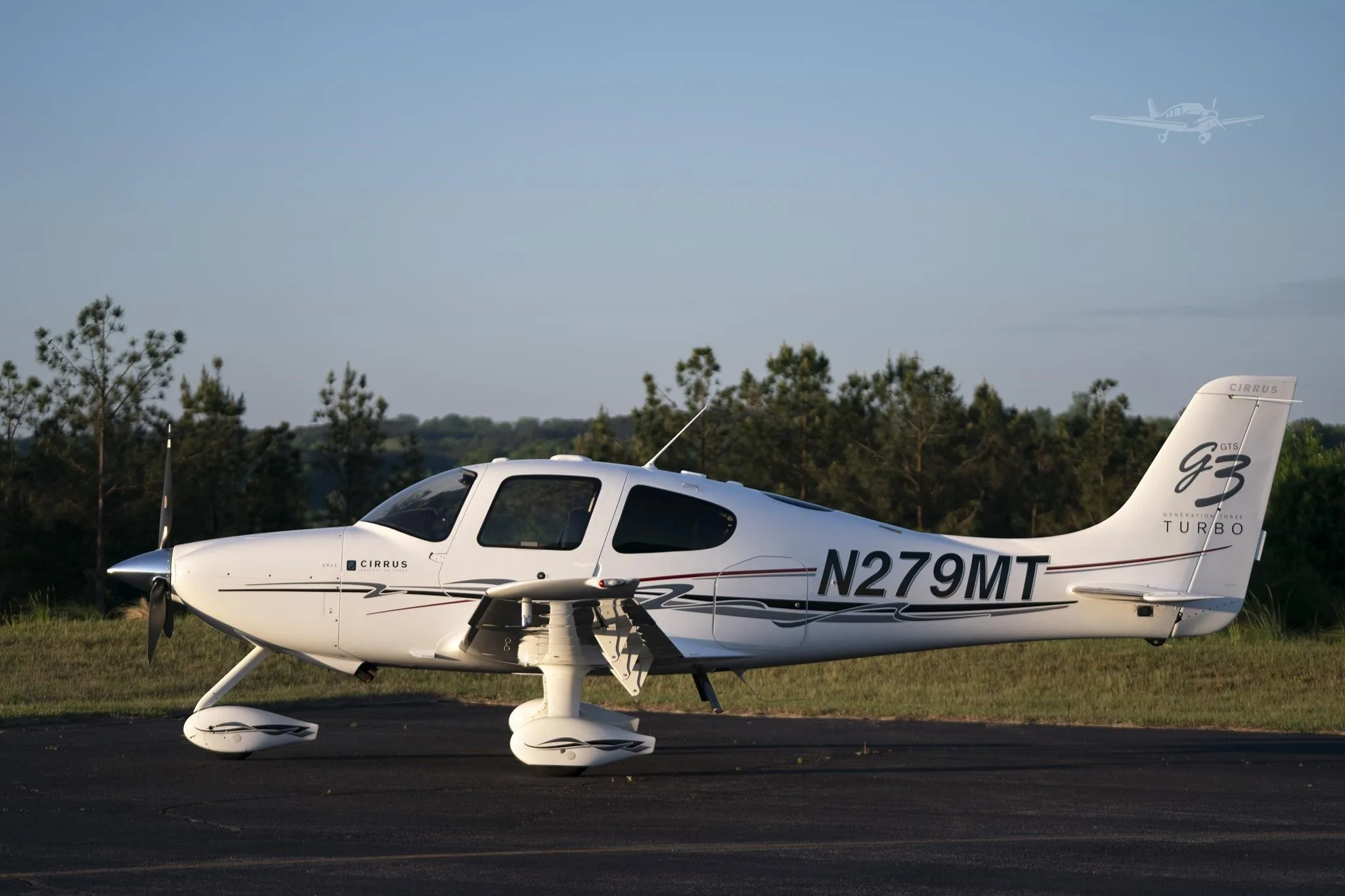 Exterior view of a 2007 CIRRUS SR22-G3 TURBO, N279MT.