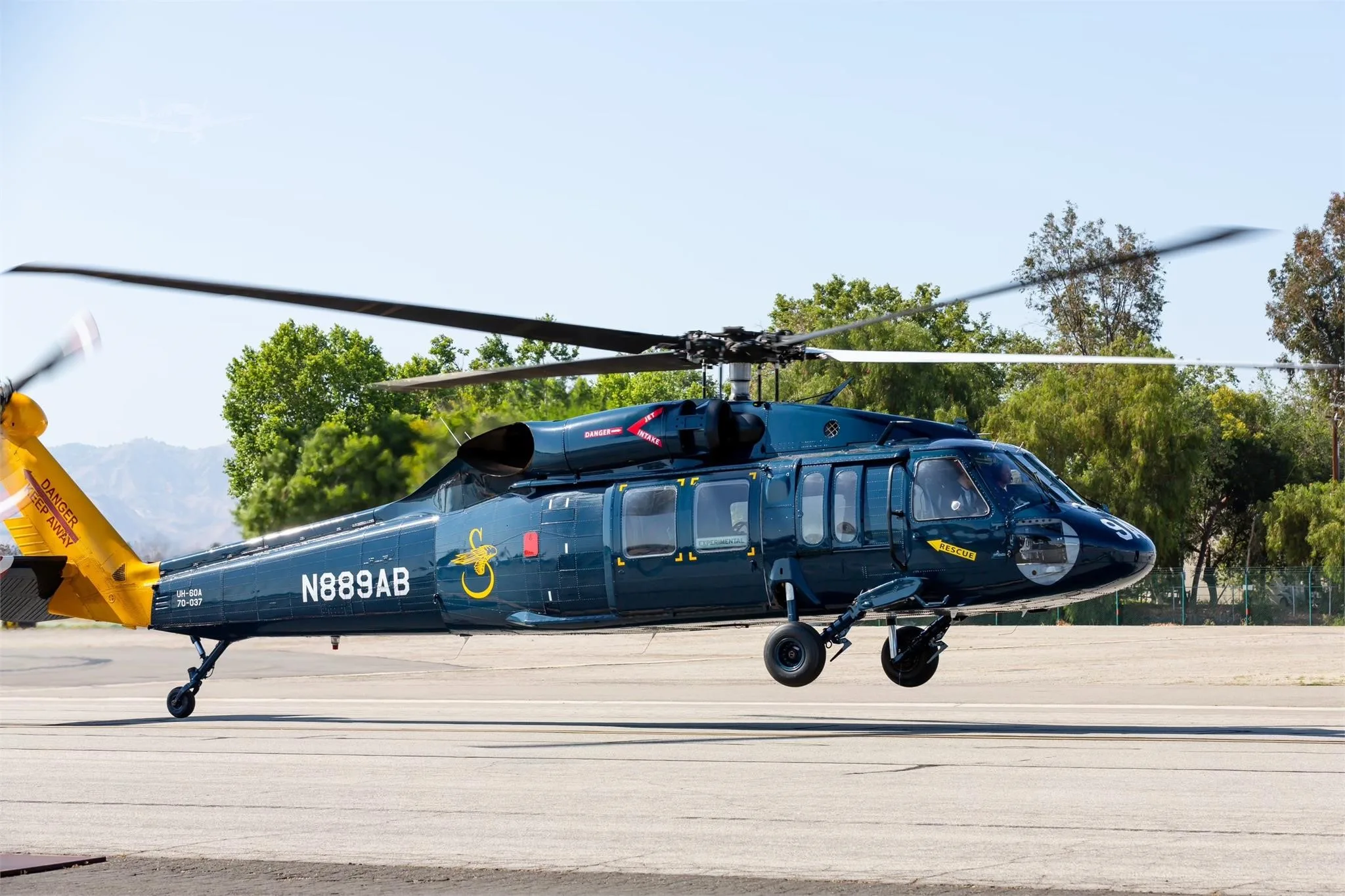 Exterior view of a 1980 SIKORSKY UH-60A BLACK HAWK.