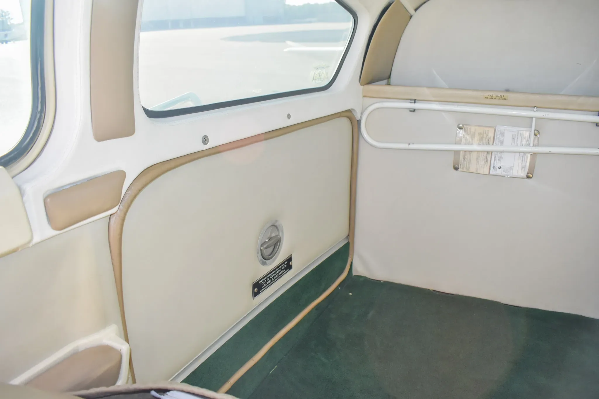 Cabin interior of a 1990 Beechcraft Bonanza.