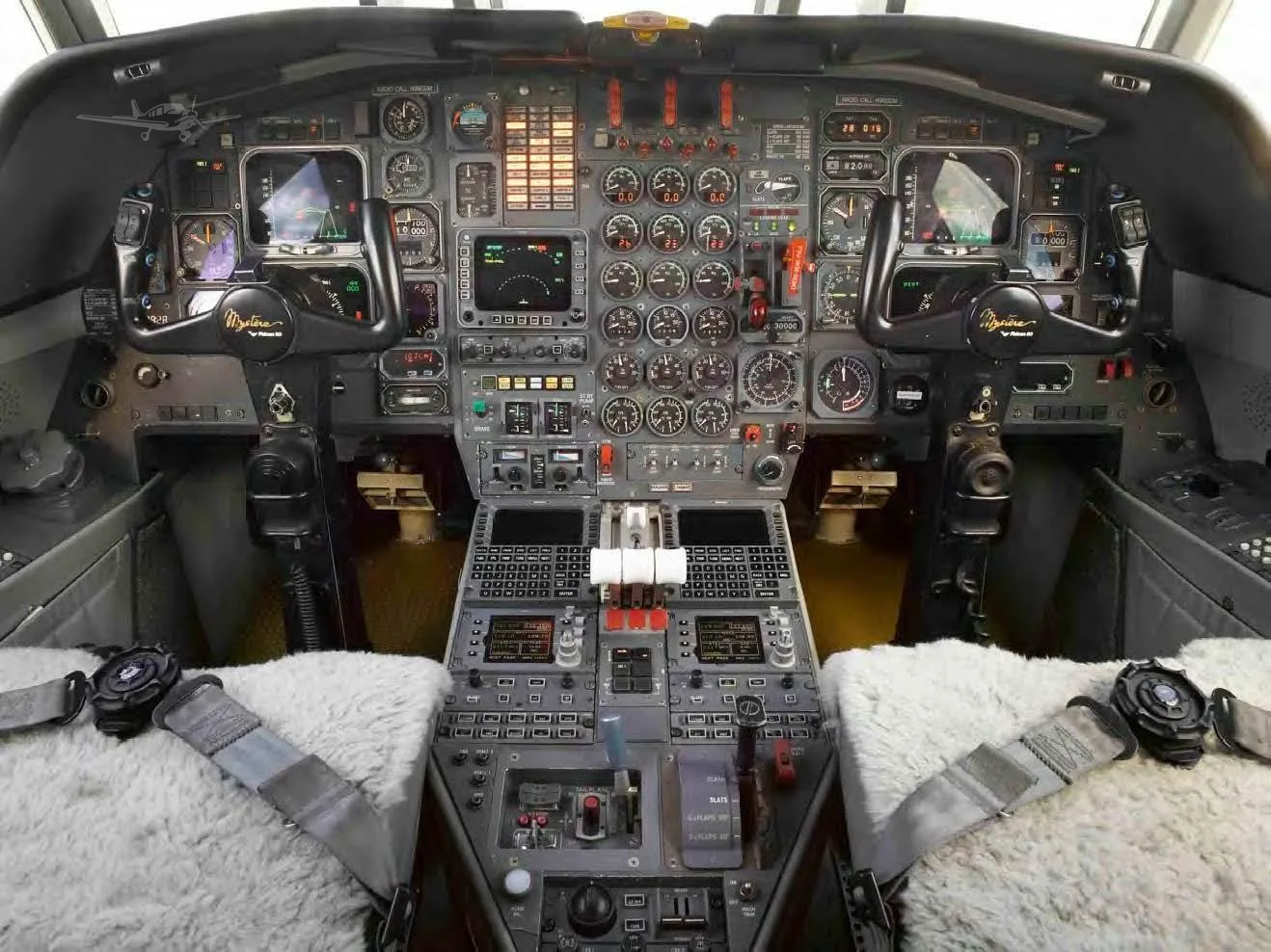 Cockpit and instrument panel of a 1993 DASSAULT FALCON 50.