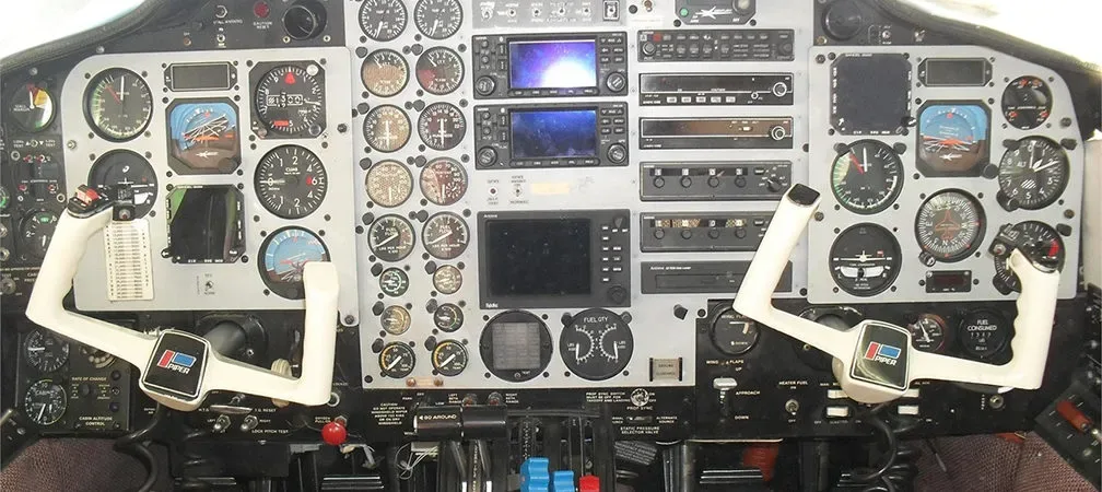 Avionics suite of a 1977 Piper CHEYENNE.