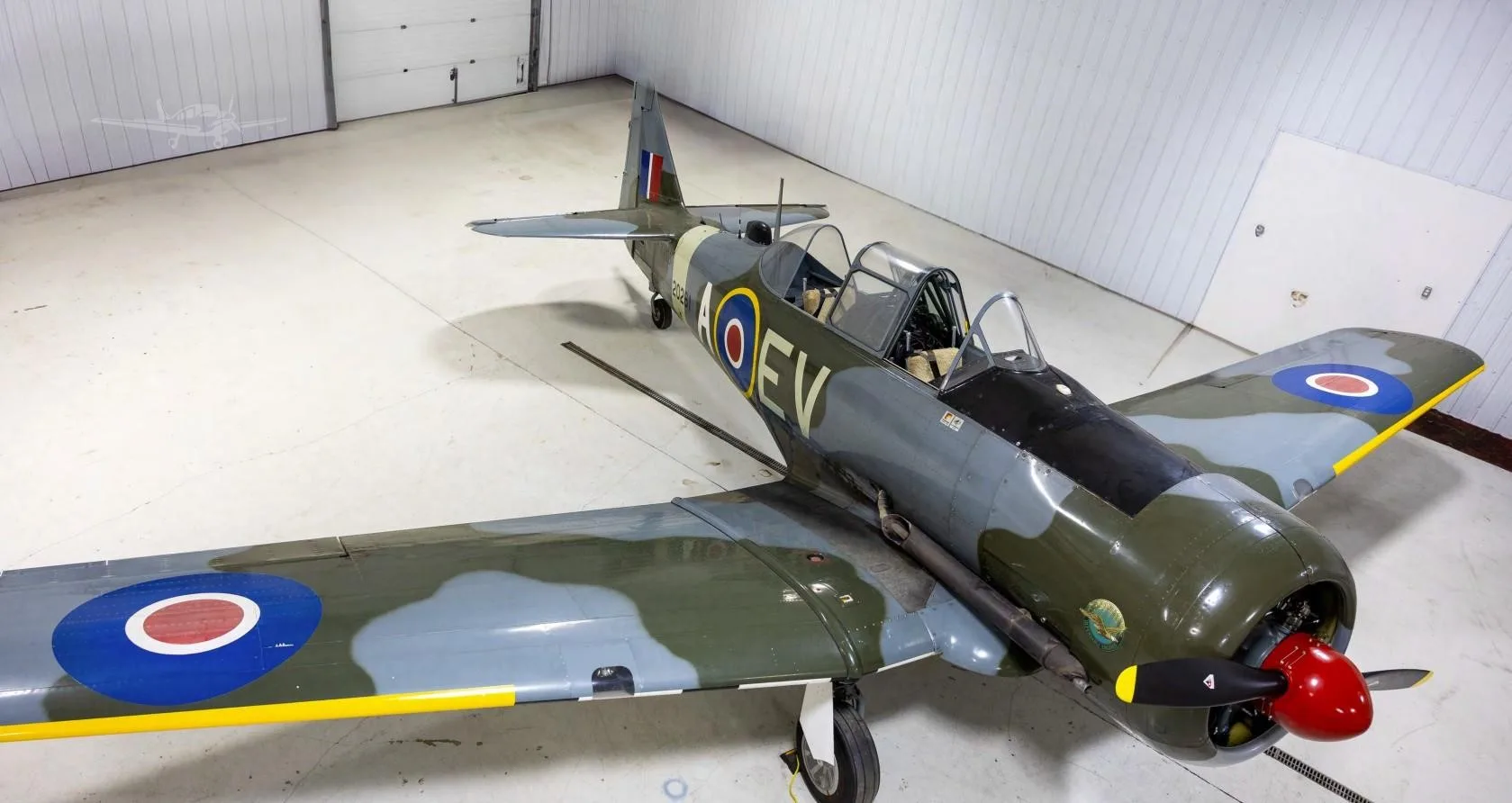 Exterior view of a 1951 HARVARD MKIV, C-FWWO.