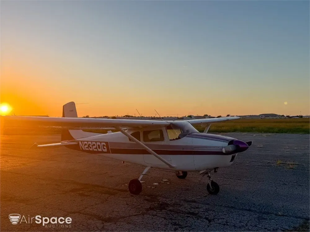 Exterior view of a 1979 Cessna 172N, N6537F.