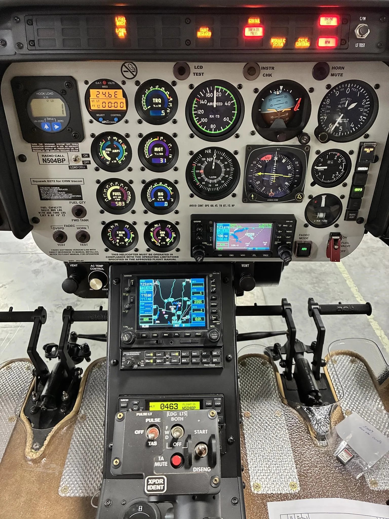 Avionics suite of a 2004 BELL 407.