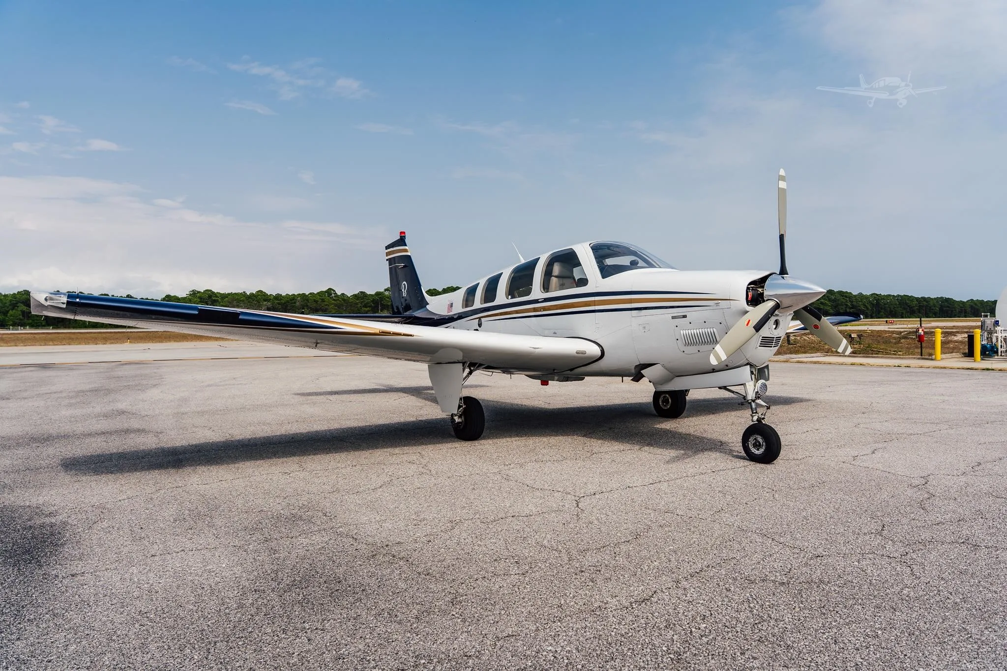 Exterior view of a 2006 BEECHCRAFT G36 BONANZA, N771CG.